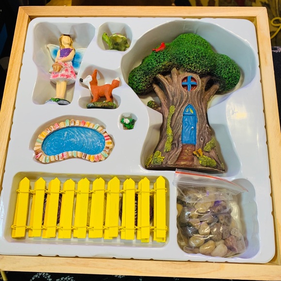 CHARMING FAIRY GARDEN 12 pc KIT